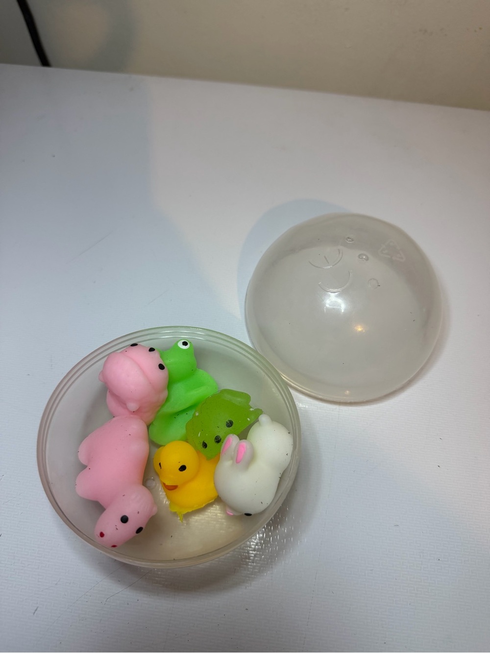 Mini Mochi Animal squishy - Pink, Green, Yellow, White